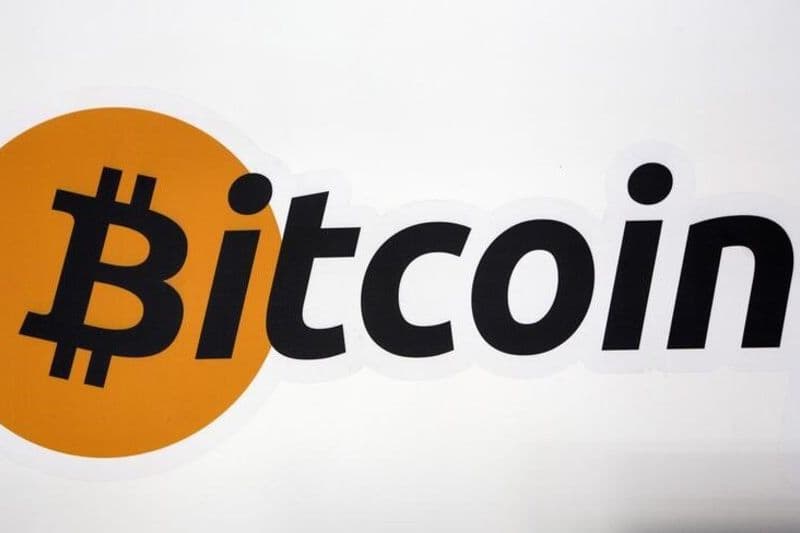 Bitcoin price today: drops to $113k as US-China trade tensions persist