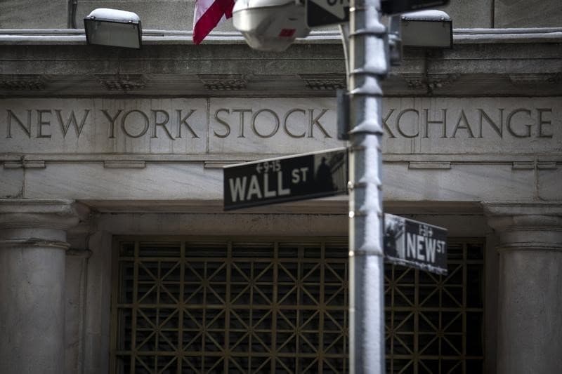 Wall Street bets on 8000 — Banks expect S&P 500 rally to continue in 2026