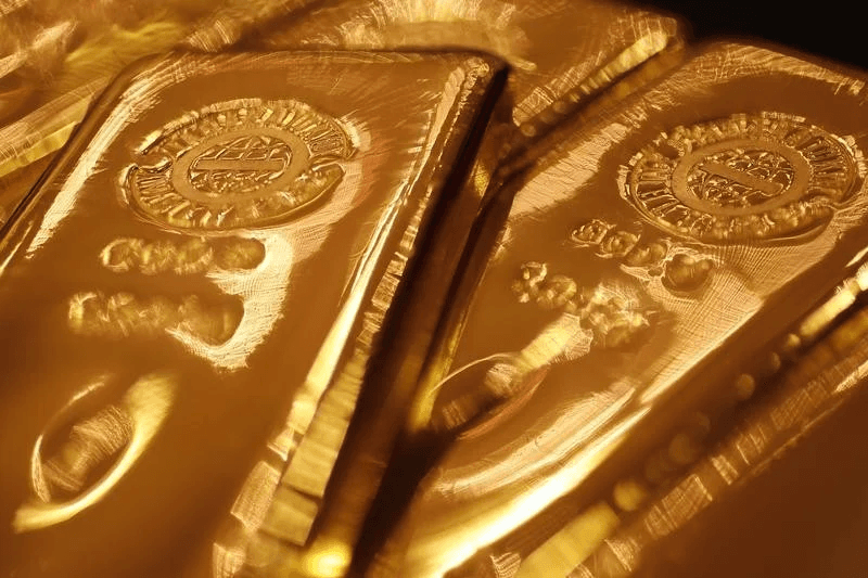 Gold under pressure, but $5,500 is the target