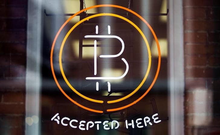 Tucker Carlson explains his reluctance to invest in Bitcoin.
