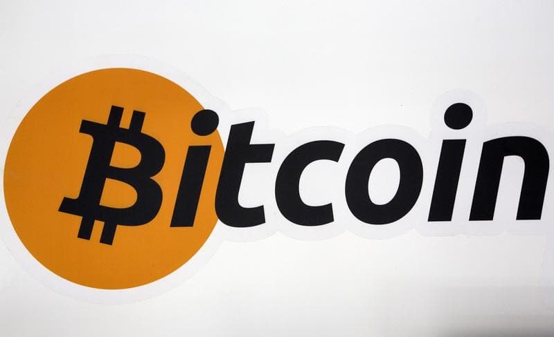 Bitcoin Above $63,000: Iran and Tech Sector Pressure the Market