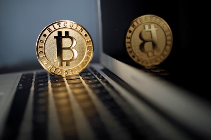 Bitcoin Above $64,000: ETF inflows and positive SpaceX