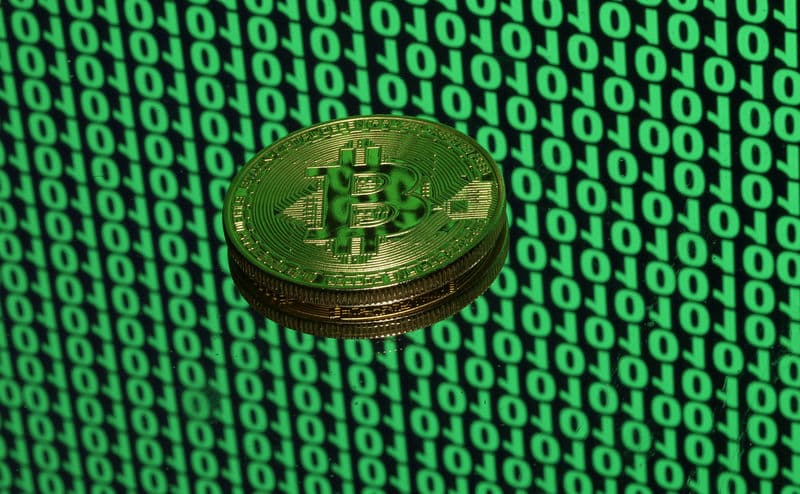 Cryptocurrencies are recovering in the US, but gold remains a priority.